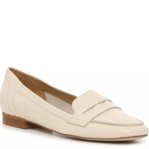 Coach and Four Shoes - Coach and Four Cream Leather Penny Loafers